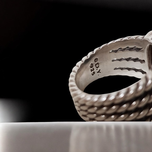 David Yurman Wheaton 16x12 Black Onyx genuine Diamond Ring size 8 - Picture 5 of 6